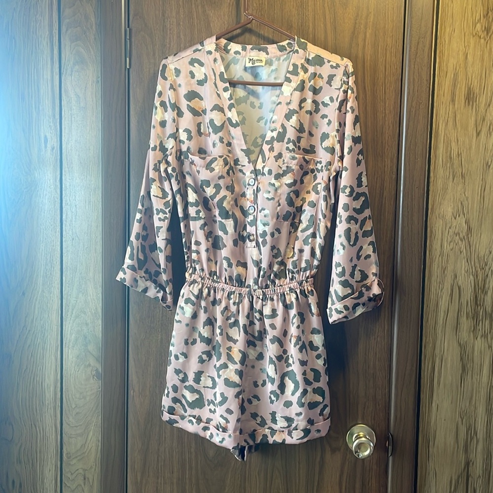 Show me your mumu leopard pink romper